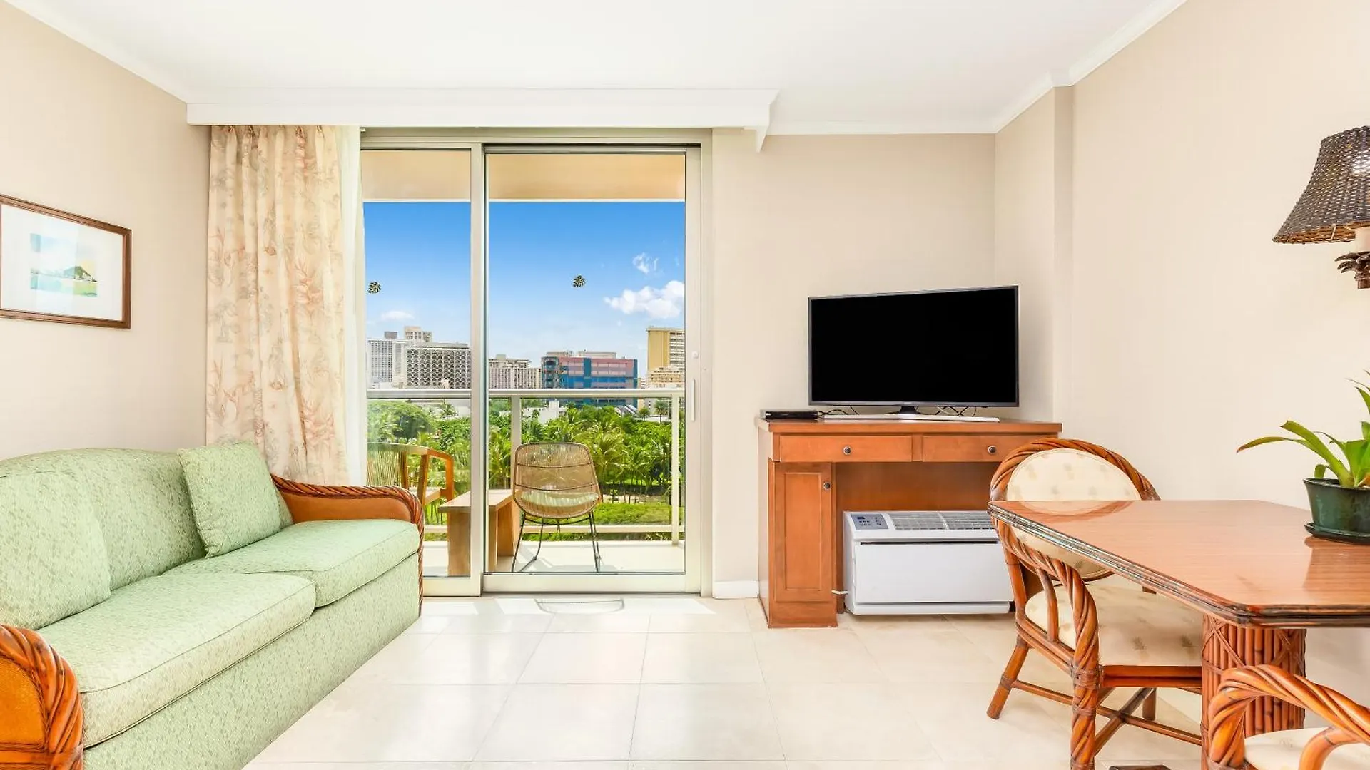 Luana Waikiki Hotel & Suites Honolulu
