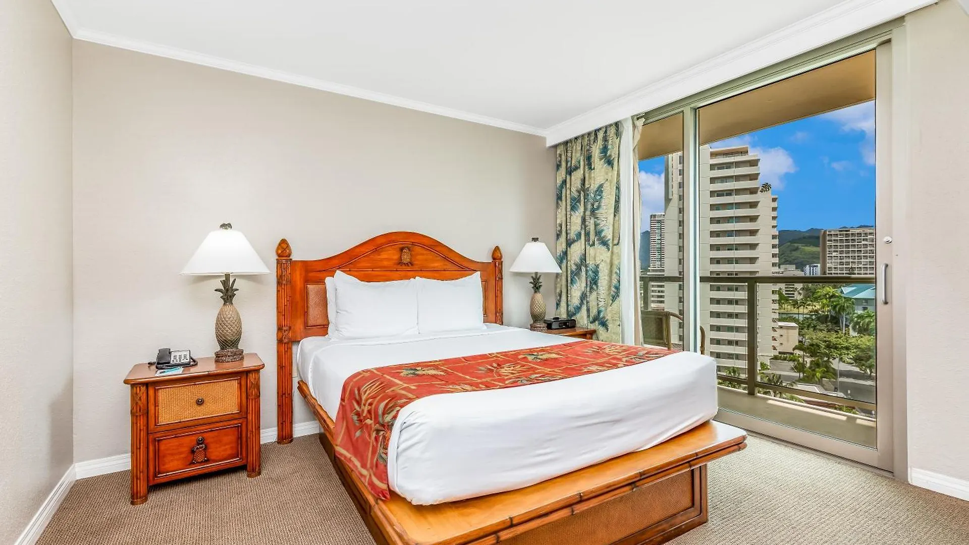 Luana Waikiki Hotel & Suites Χονολουλού