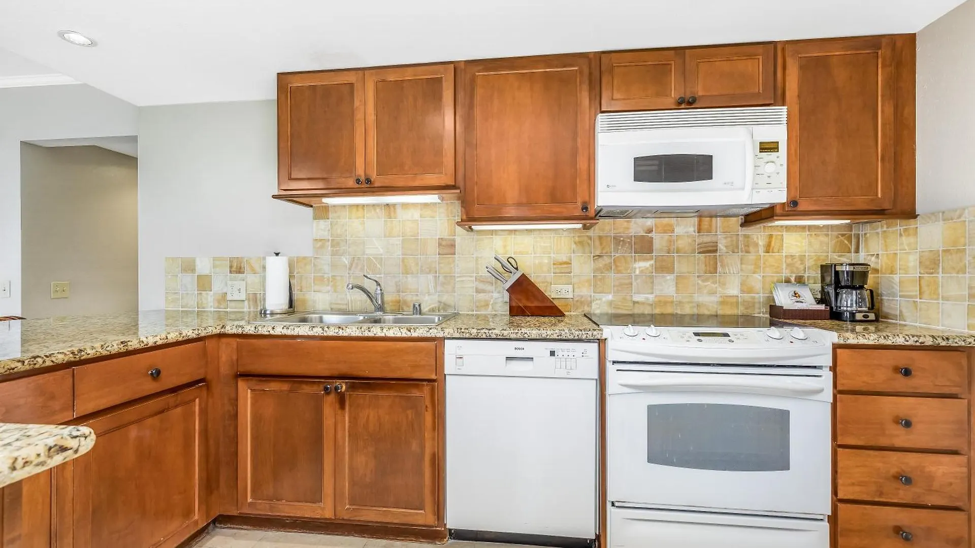 Luana Waikiki Hotel & Suites Χονολουλού